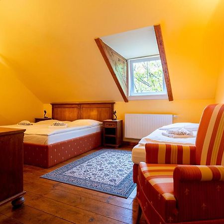 Penzion Cosmopolitan I. Banska Stiavnica Ngoại thất bức ảnh