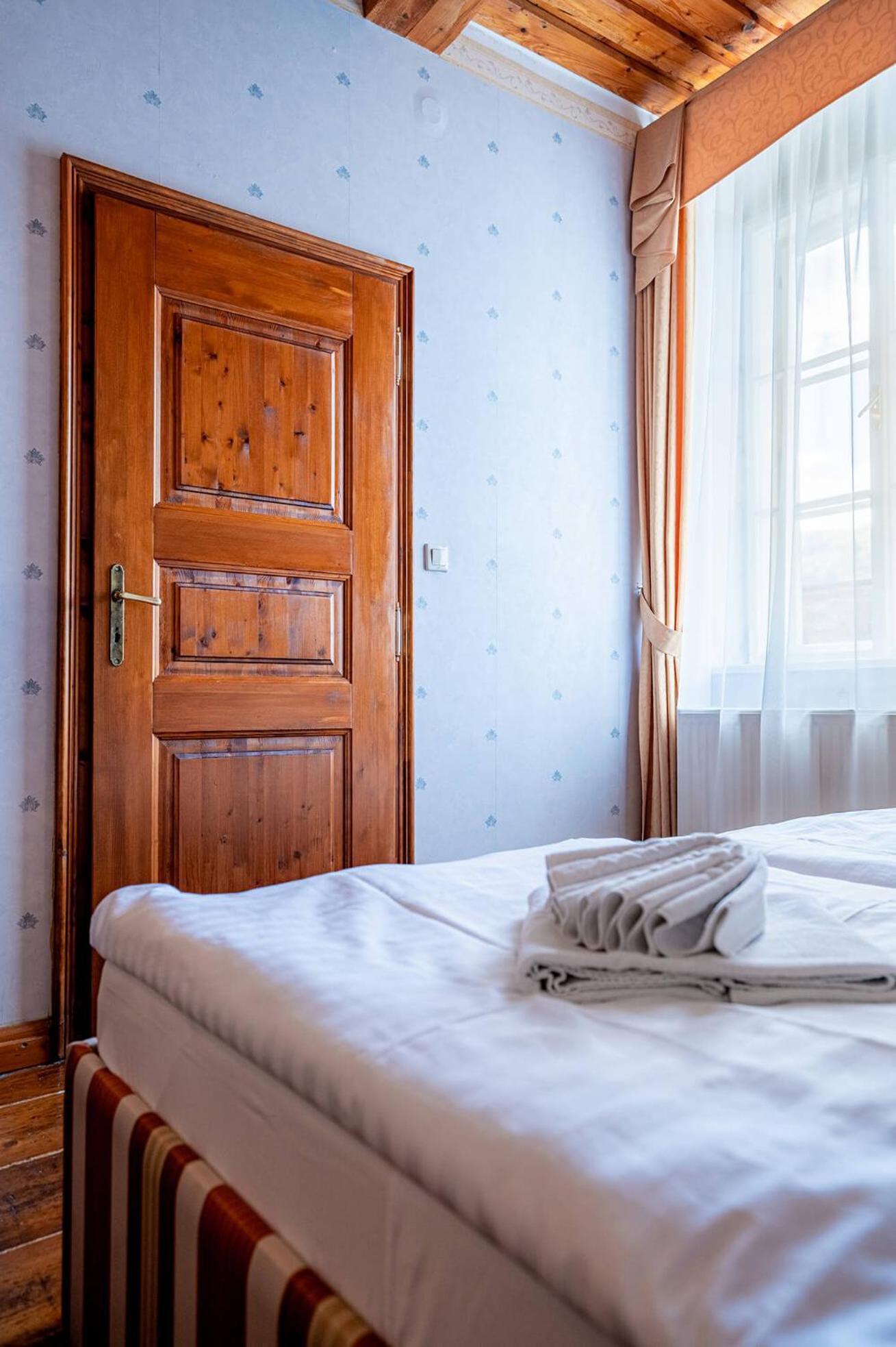 Penzion Cosmopolitan I. Banska Stiavnica Ngoại thất bức ảnh