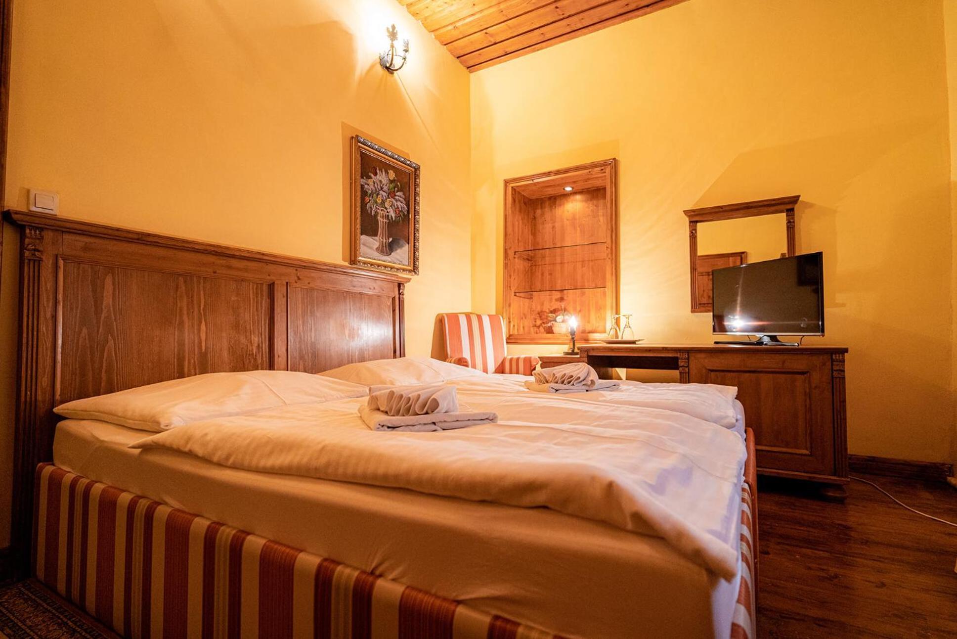 Penzion Cosmopolitan I. Banska Stiavnica Ngoại thất bức ảnh
