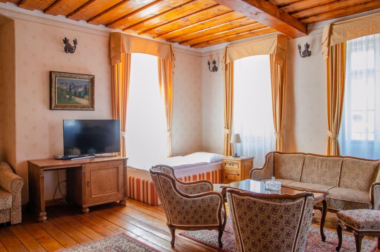 Penzion Cosmopolitan I. Banska Stiavnica Ngoại thất bức ảnh